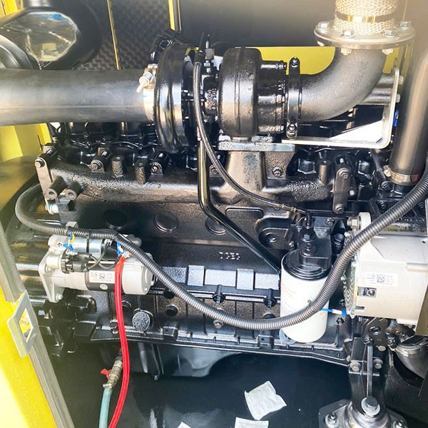 Động cơ Cummins 4BTA3.9-G2 turbo tăng áp trong máy phát điện 60kVA